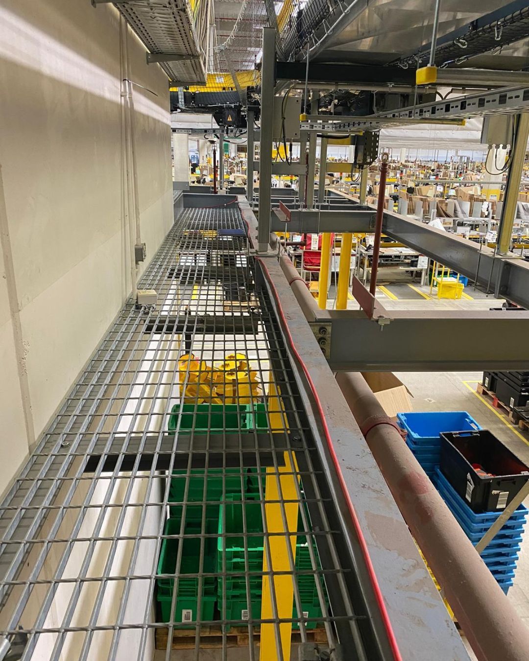 Mezzanine floor fabricated and installed in a warehouse